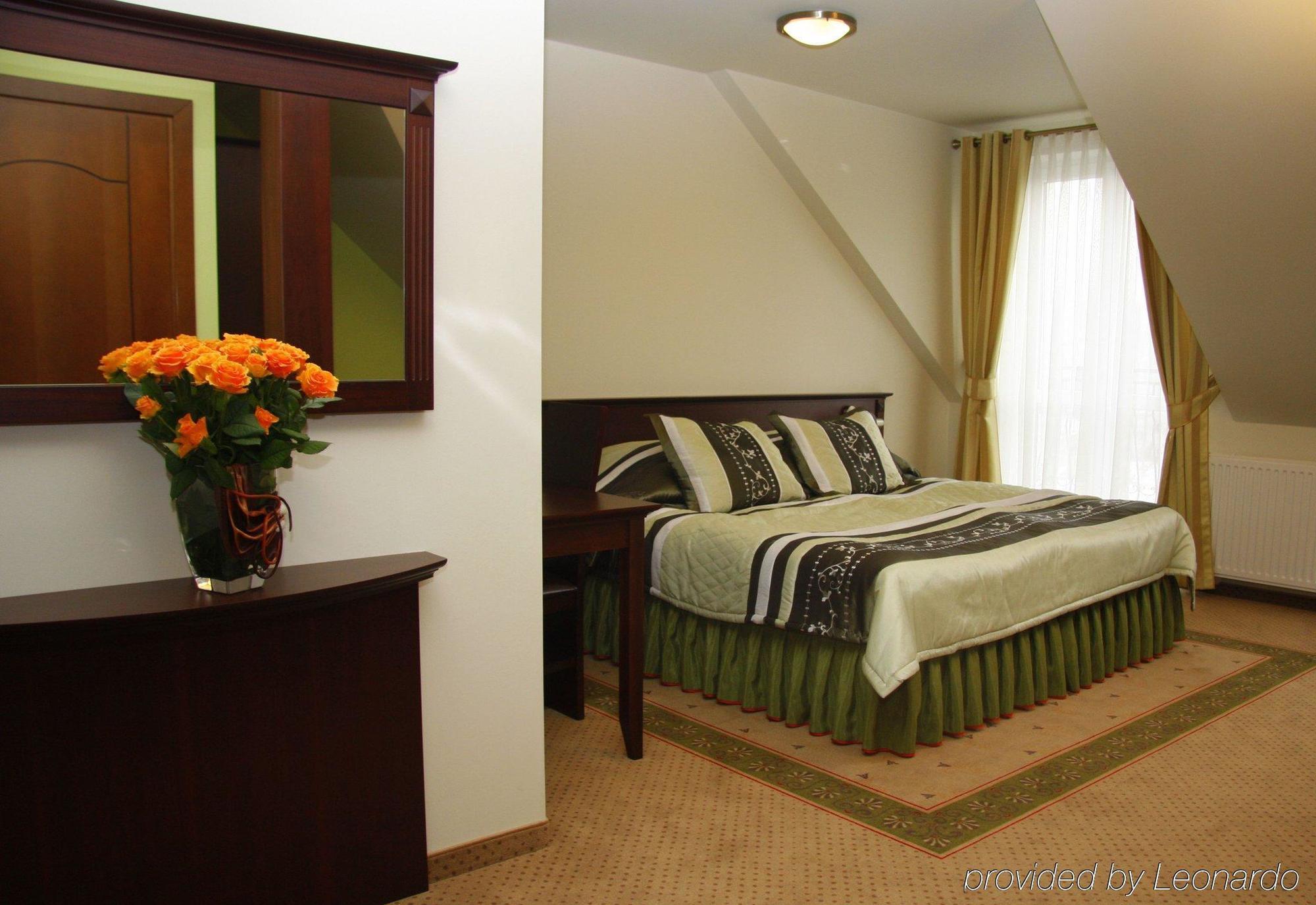 Dworek Magnat Modlniczka Habitación foto